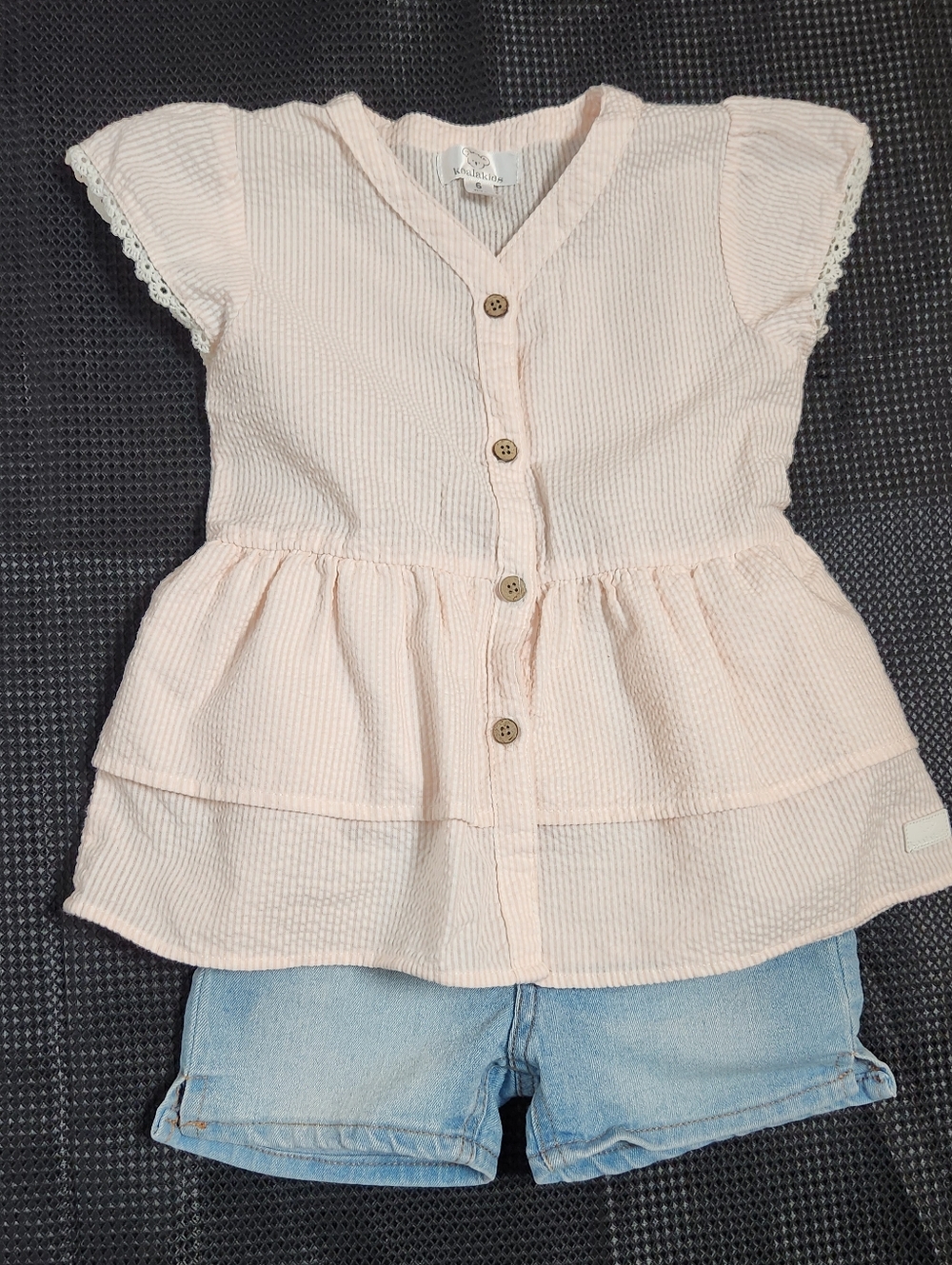 Girls 2-piece Light Blue Adjustable Waist Jean Shorts With Button Top